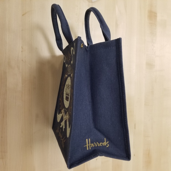 Harrods Queen Elizabeth II 2022 Platinum Jubilee Anniversary Navy Tote Bag, NWT - Picture 4 of 12